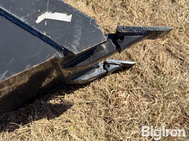 9"-mini-excavator-bucket-image-14