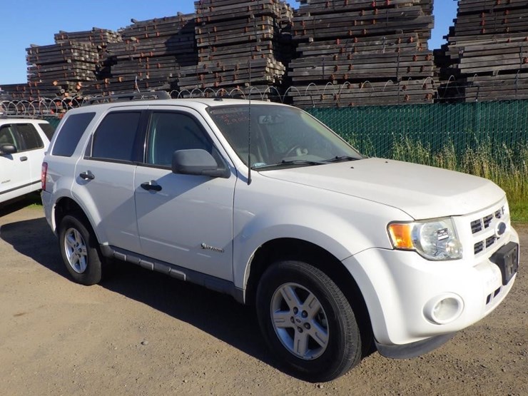 2009-ford-escape-image-2