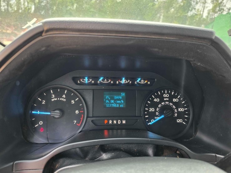 2019-ford-f150-xl-image-11