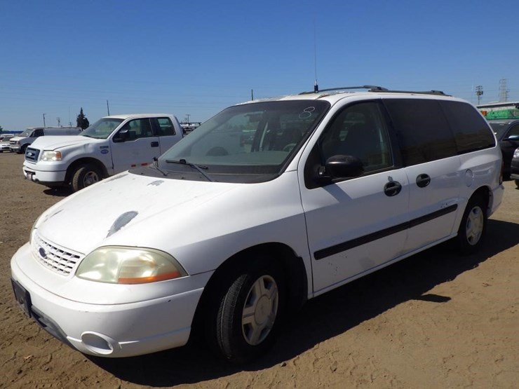 2003-ford-windstar-image-1