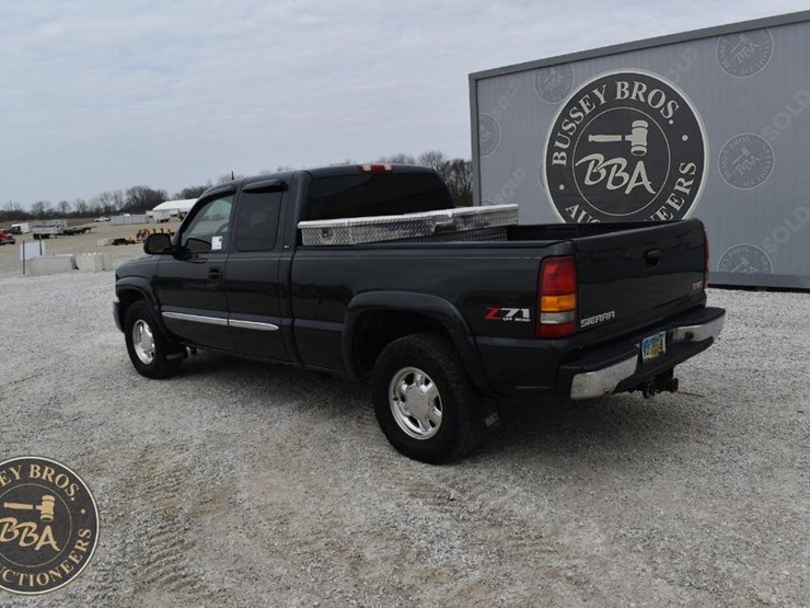 2003-gmc-sierra-1500-slt-image-8