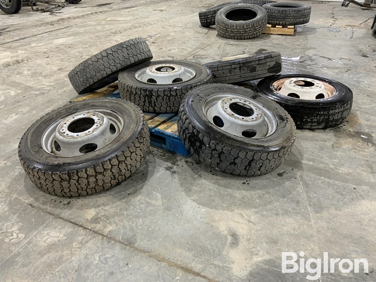 massey-ferguson-730-image-4