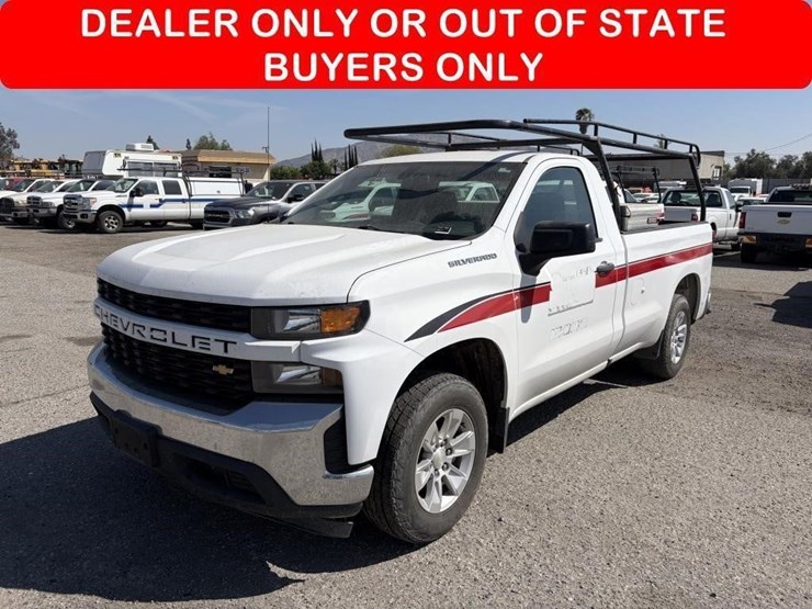 2019-chevrolet-1500-image-1