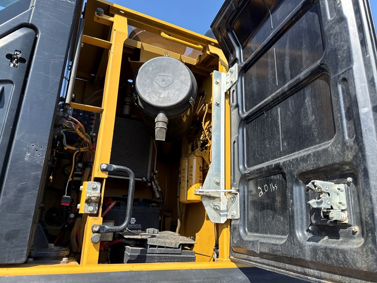 2011-caterpillar-336e-image-66