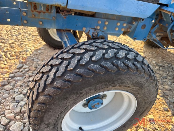 new-holland-1720-image-6