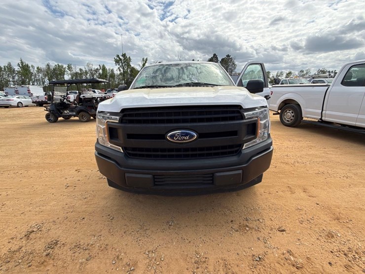 2019-ford-f150-xl-image-13