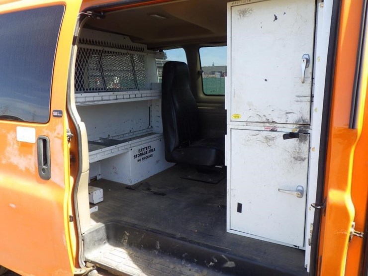 2000-gmc-safari-image-7