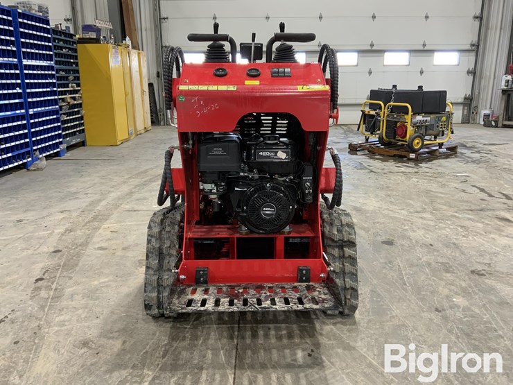 2025-massey-ferguson-730-image-6