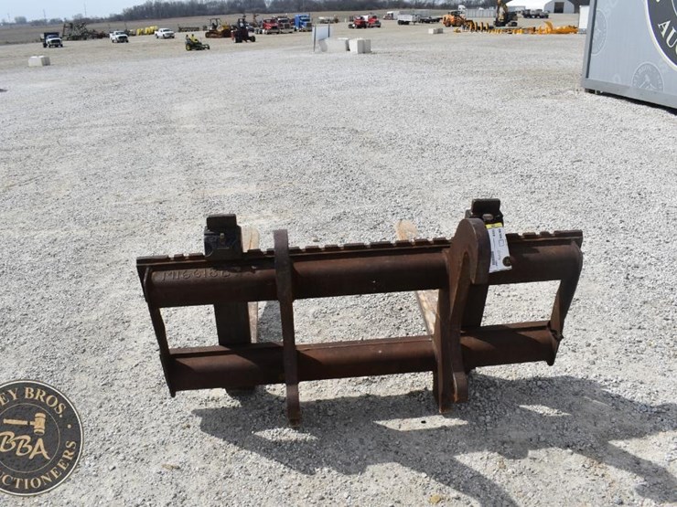 caterpillar-420e-image-6