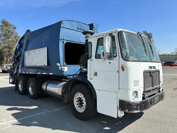 2010-autocar-xpeditor-image-2