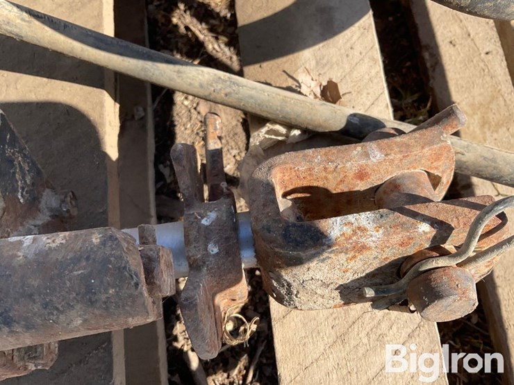 john-deere-8-image-16