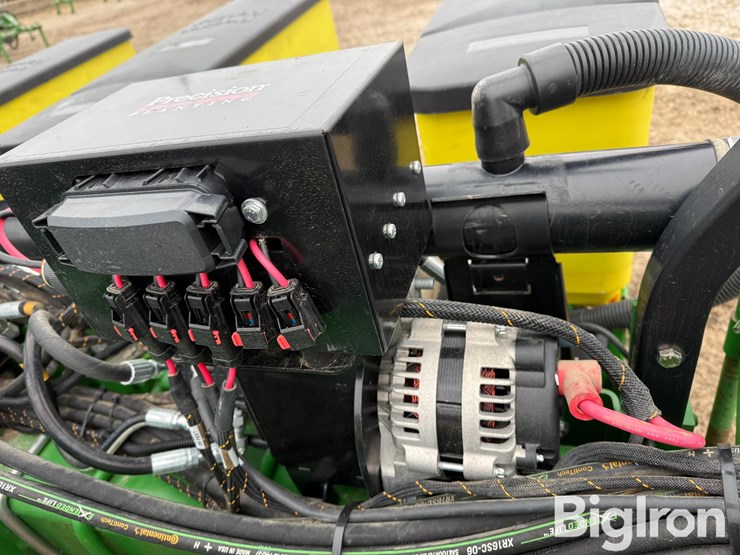 2010-john-deere-1760-image-17