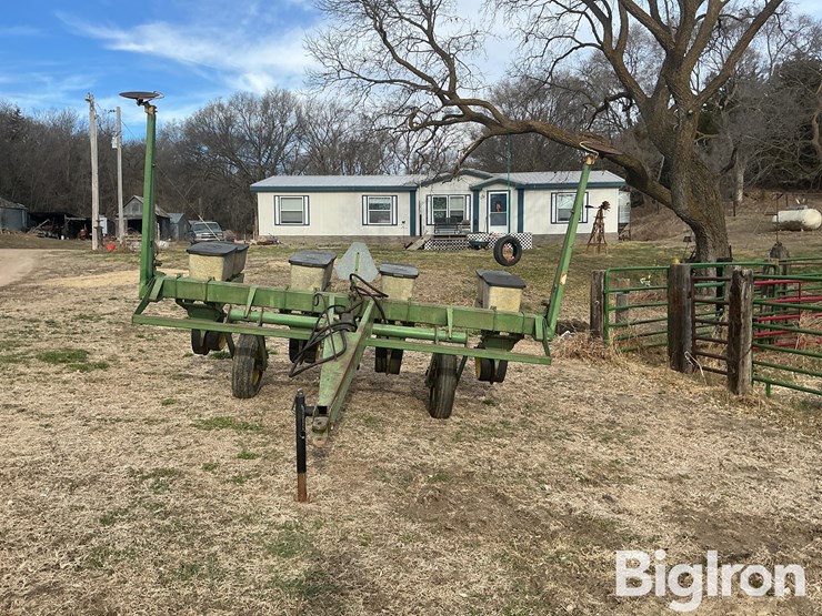 john-deere-7000-image-2