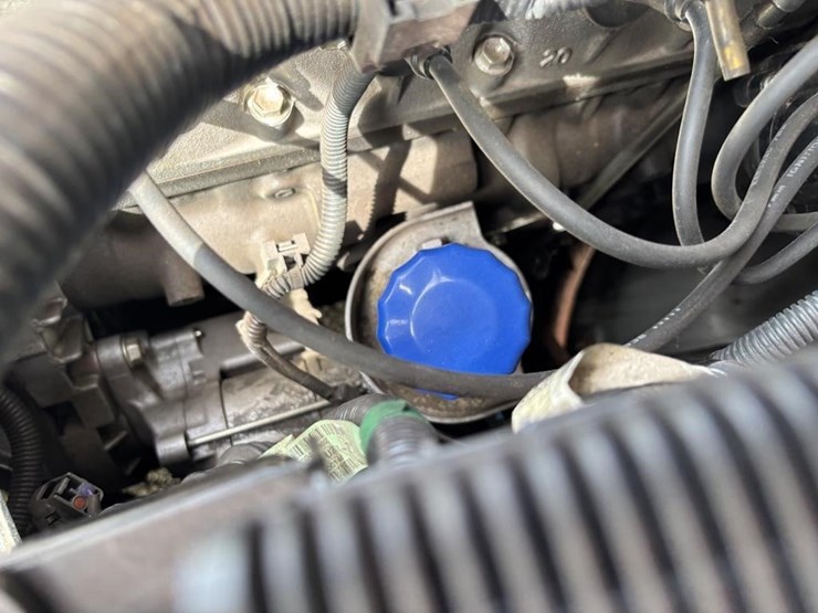 2013-toyota-8fgcu32-image-38