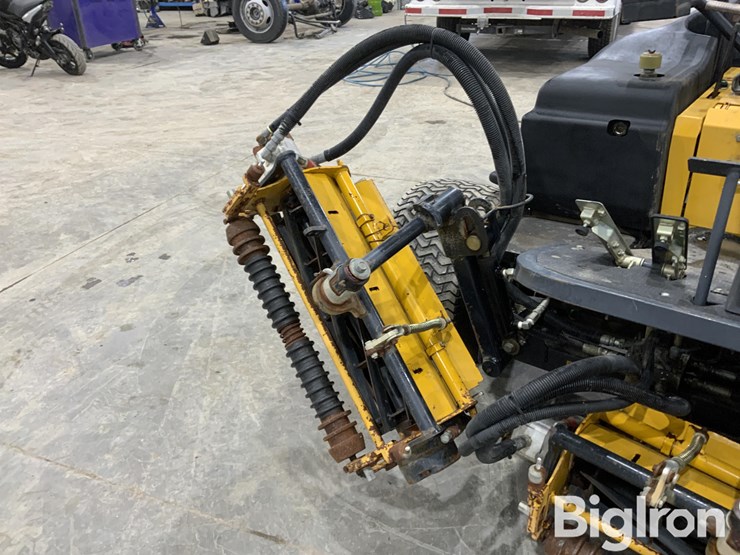 massey-ferguson-730-image-10