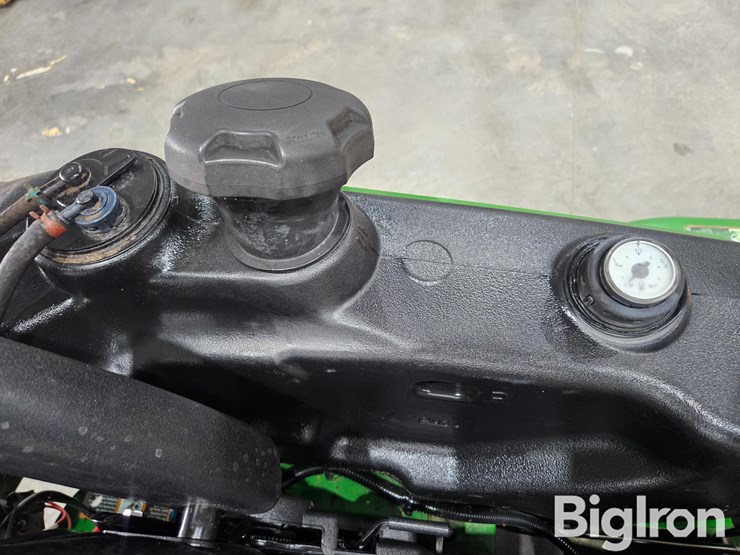 2018-john-deere-z960m-image-19