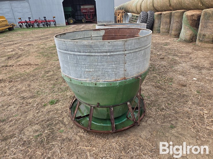 osborn-livestock-feeders-image-8