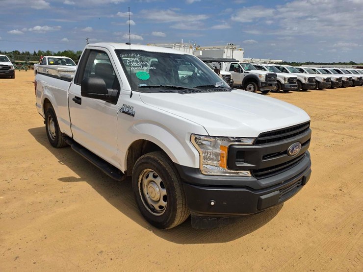 2019-ford-f150-xl-image-4