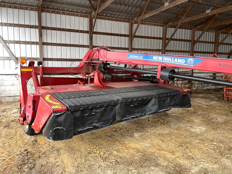 2015-new-holland-313-image-3