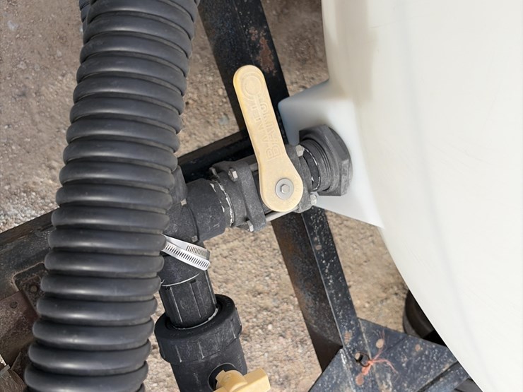 750-gallon-t/a-nurse-tank-trailer-image-15