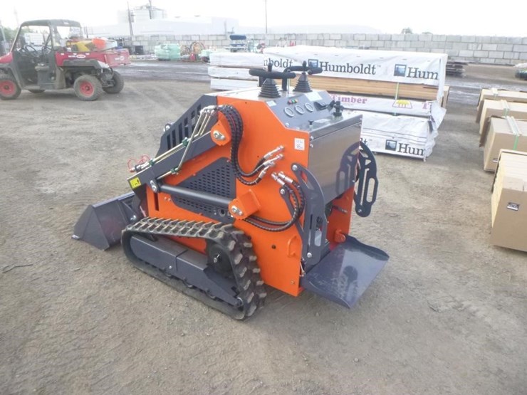 tpm-t460-skid-steer-track-loader-image-4