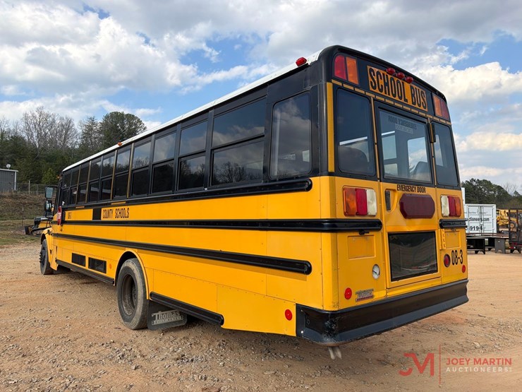 2008-thomas-saf-t-liner-c2-image-3