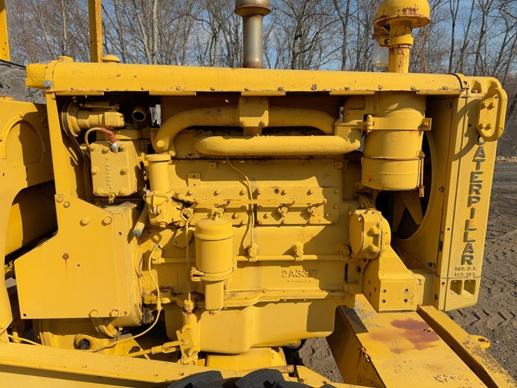 caterpillar-12-image-18