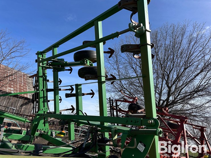 2008-john-deere-2210-image-11