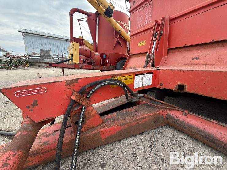 hesston-stackhand-10-forage-stacker-image-11