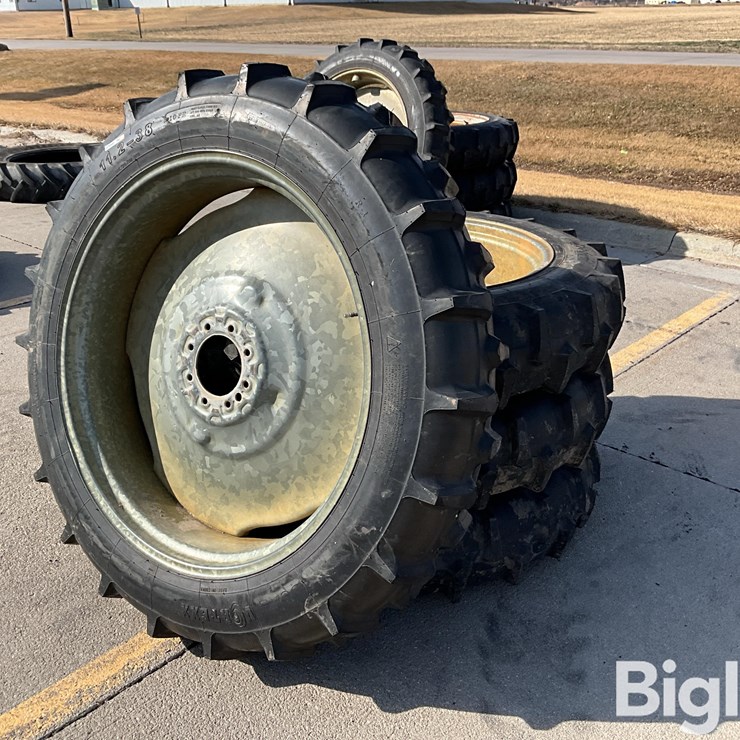 Vortexx 11.2-38 Pivot Tires & Rims