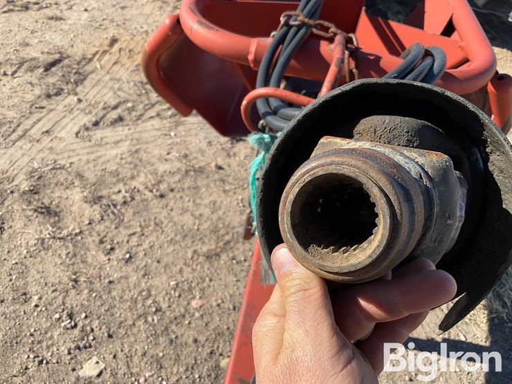 hesston-1340-image-12