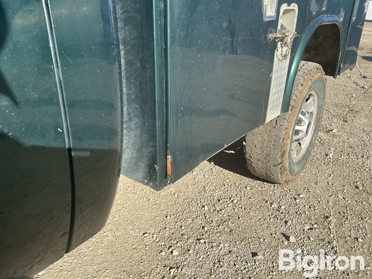 2011-chevrolet-k2500-image-18