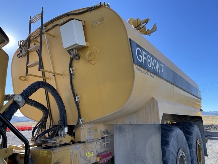 caterpillar-740-image-16