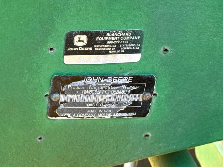 2012-john-deere-8260r-image-22