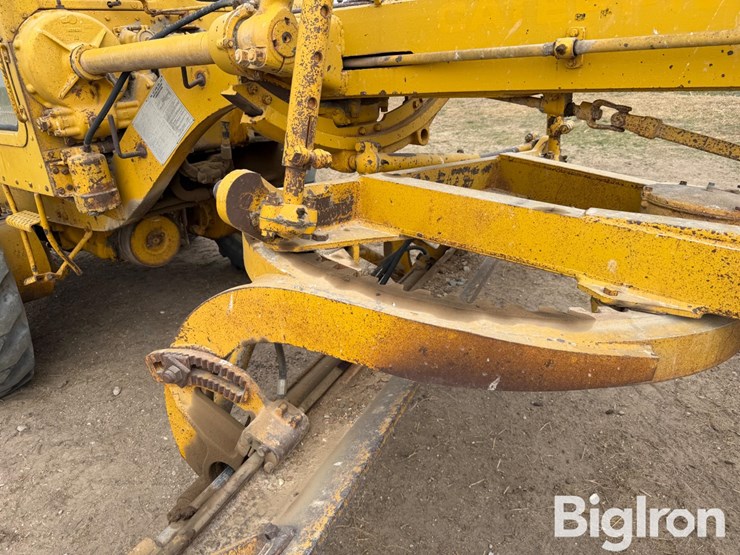 caterpillar-120-image-13