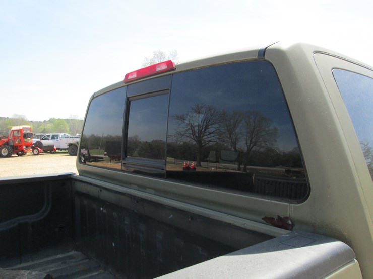 2004-nissan-titan-image-14