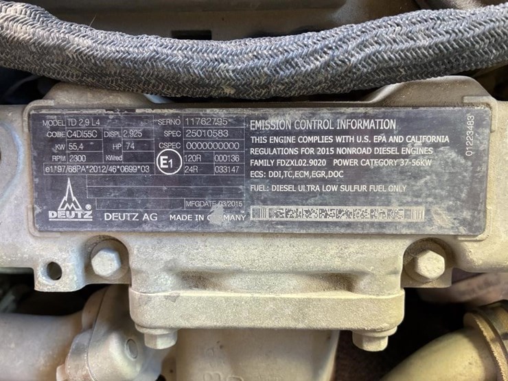 2015-jlg-g5-18a-image-21