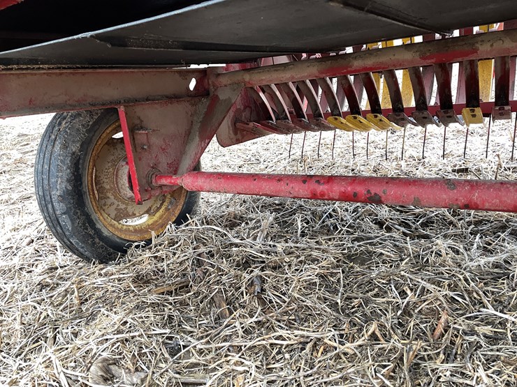 new-holland-144-image-13