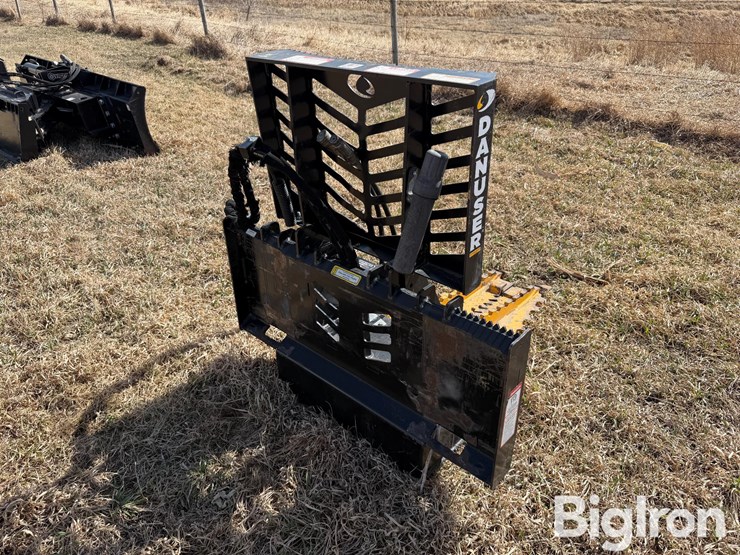 2022-danuser-intimidator-tree-puller-image-5