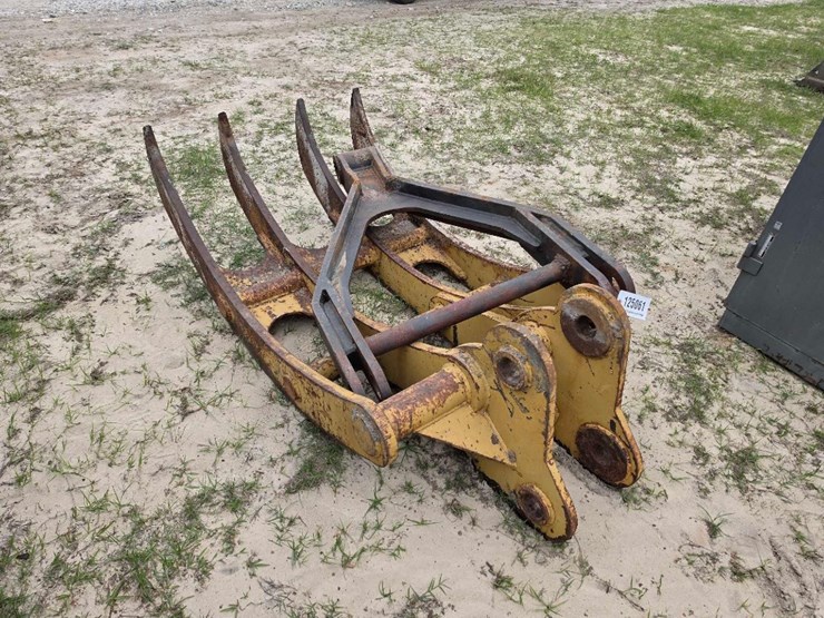 --root-rake-grapple-excavator-image-2