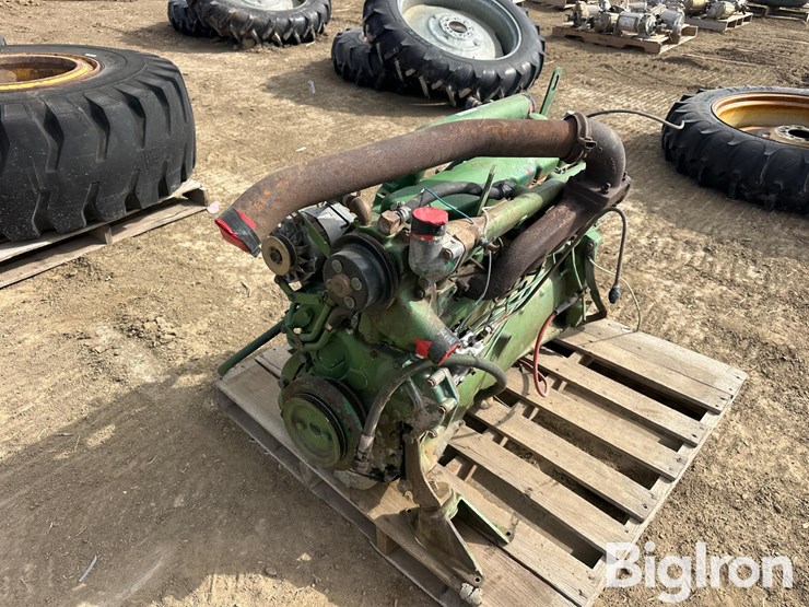 john-deere-329-image-8