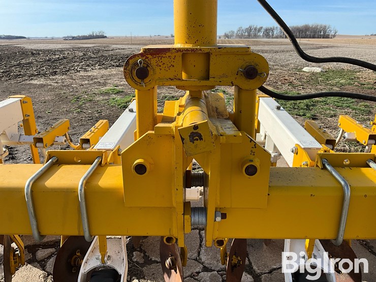 1997-buffalo-6300-image-17