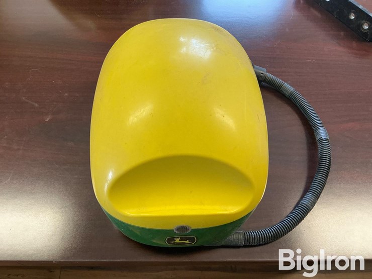 2019-john-deere-6000-image-2