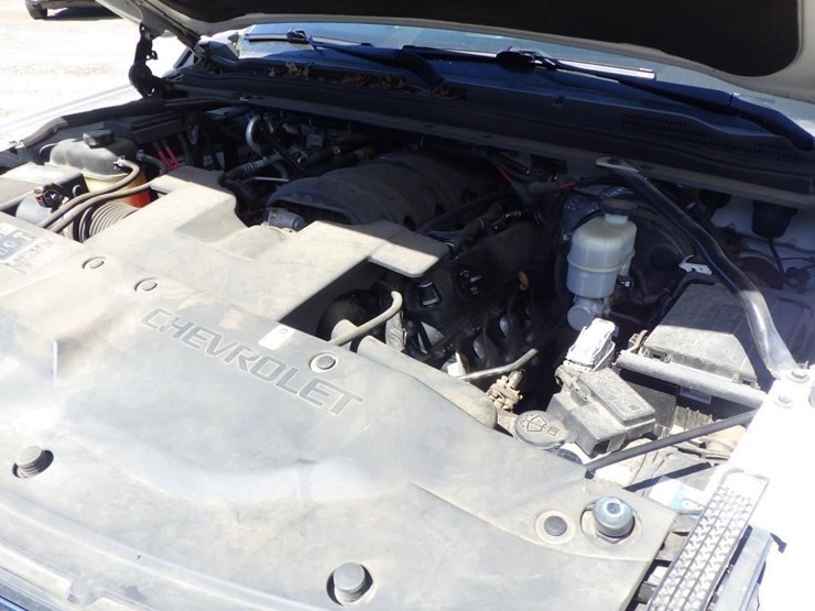 2016-chevrolet-tahoe-image-10