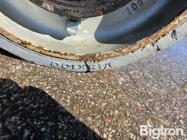 2016-jlg-20mvl-image-19