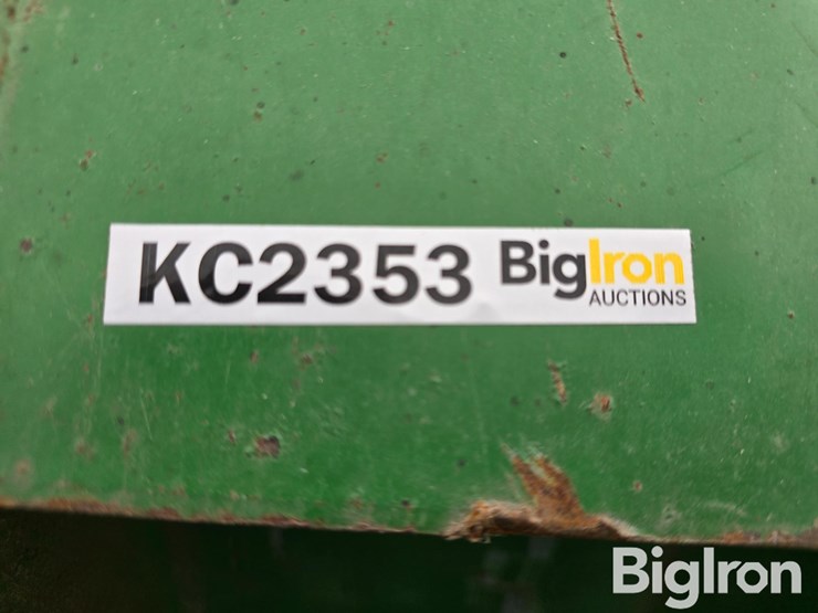 john-deere-8-image-19