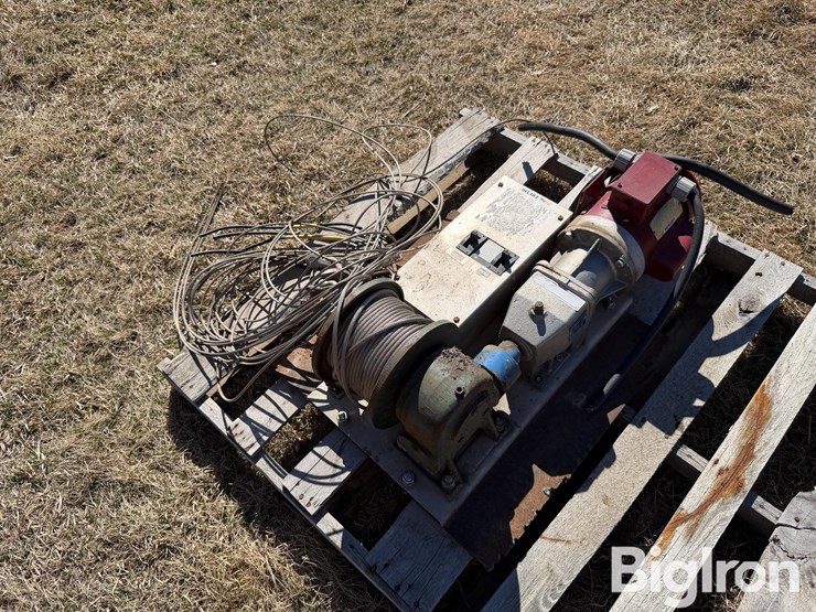 heavy-duty-electric-cable-wench-image-1