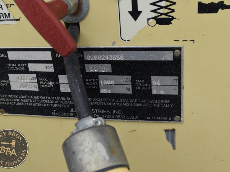 2015-jlg-2646es-image-11