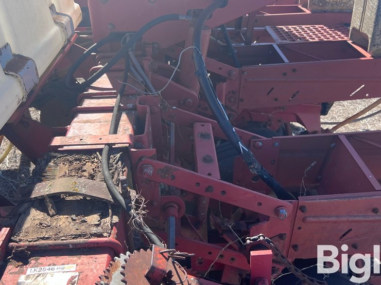 international-800-image-11