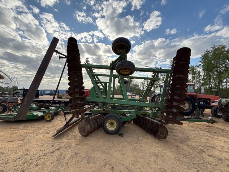 john-deere-637-image-9